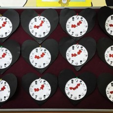 Mickey Mouse Temalı Saat Kartları Eğitici Materyali - 12 Saat
