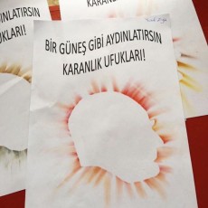Eğitimsel Poster: Bir Güneş Gibi Aydınlatırsın Karanlık Ufukları!
