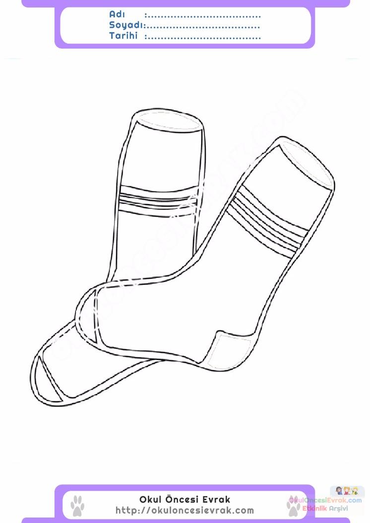 çocuklar-için-Çorap-kıyafet-giysi-boyama-sayfası-8