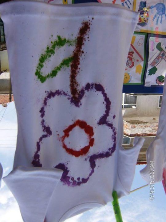 Kağıt katlama buruşturma, yuvarlama, sulu boya  (275)